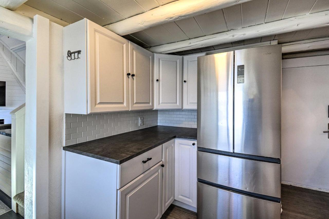 Puget Sound Cabin With Hot Tub And Water Views! Bremerton Eksteriør bilde