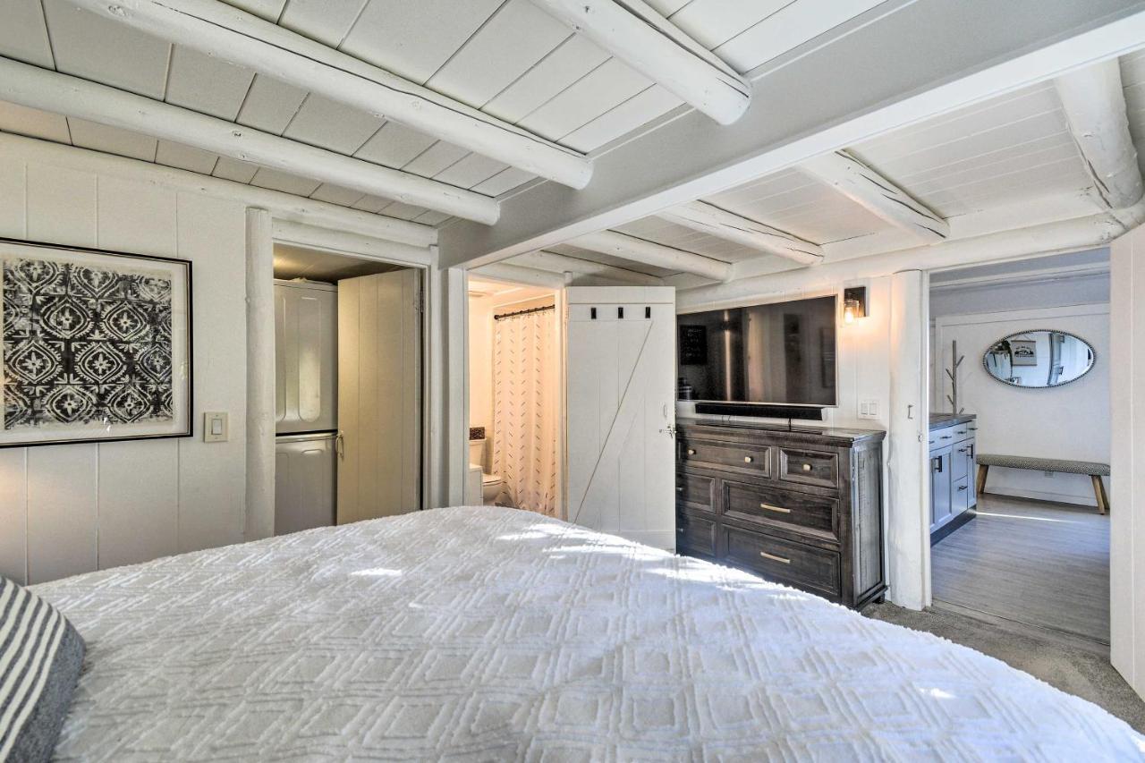 Puget Sound Cabin With Hot Tub And Water Views! Bremerton Eksteriør bilde