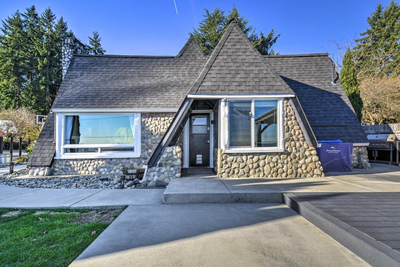 Puget Sound Cabin With Hot Tub And Water Views! Bremerton Eksteriør bilde
